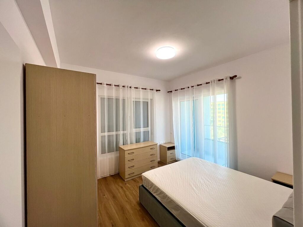 🏢Ne zonen e Ali Demit,Rezidenca Kadiu jepet me qera apartament 1+1,i mobiluar 42,000Leke