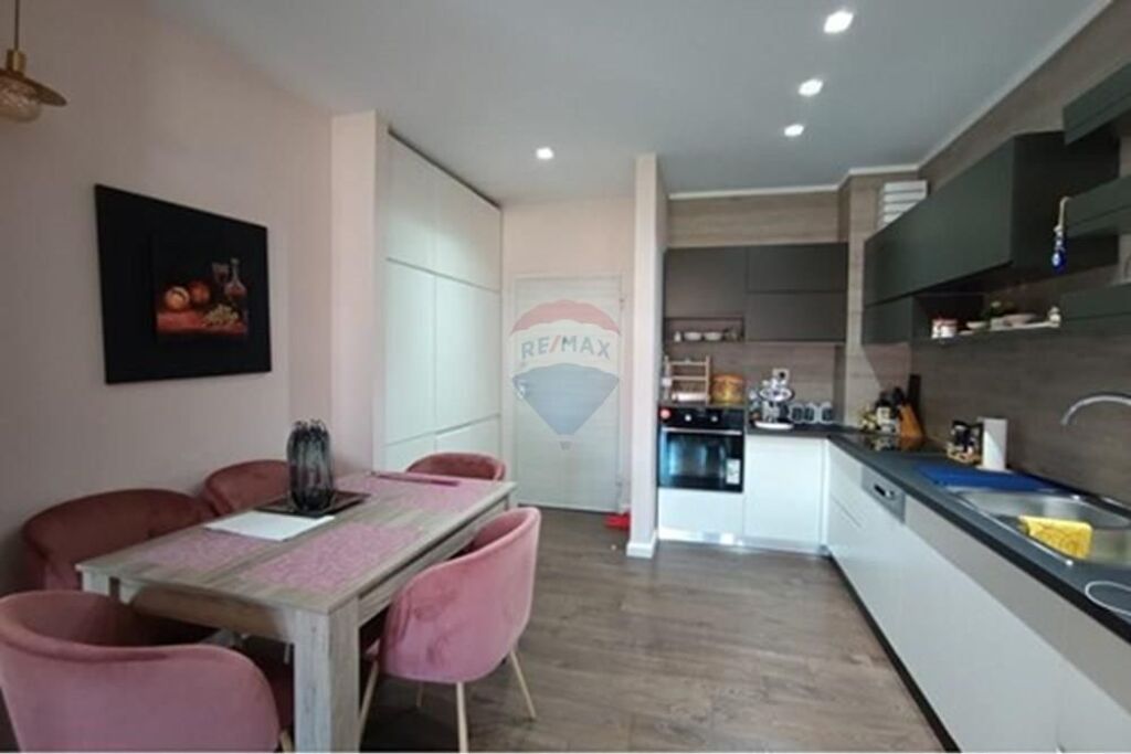 Apartament Luksoz 1+1 me qera ne Don Bosko