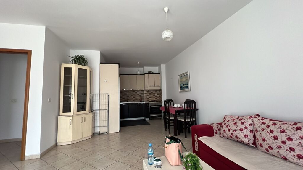 🏢Via Jordan Misja, appartamento 2+1 in affitto, arredato 65.000 Leke (trattabile)
