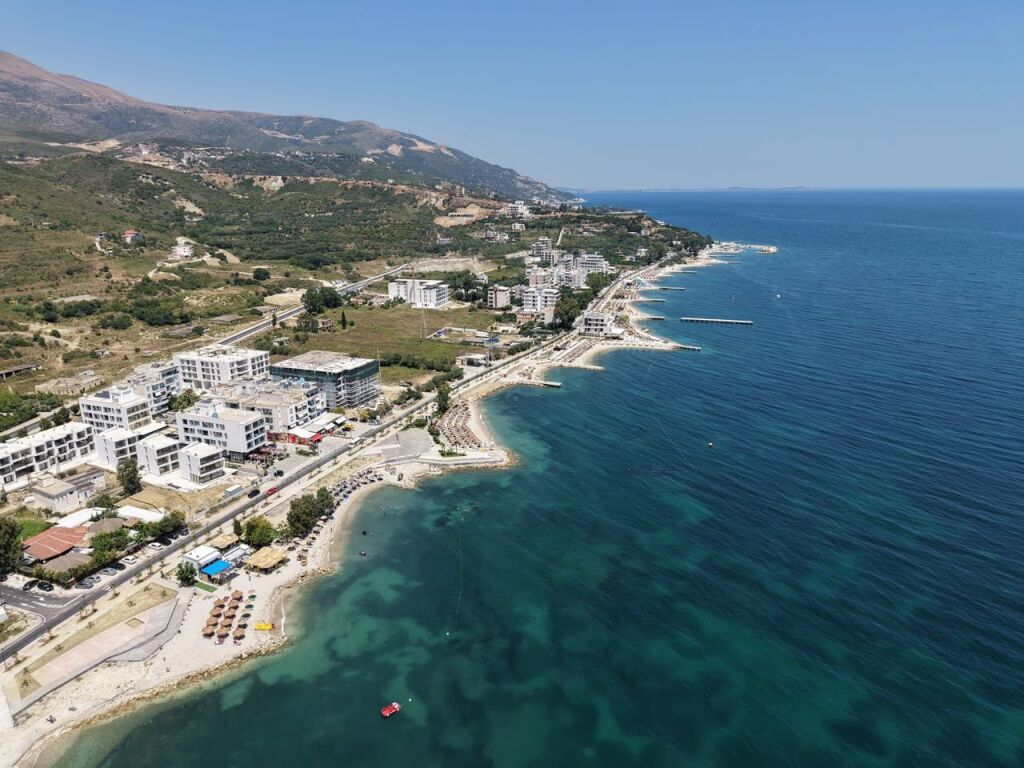 🏖️ APARTMENT 1+1 FOR SALE – RADHIMË, VLORË 🌊
