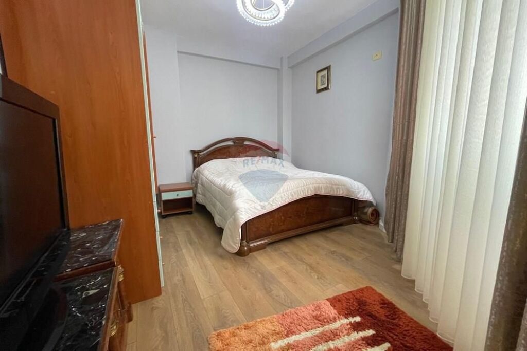 Shitet Apartament 1+1 në Fresk