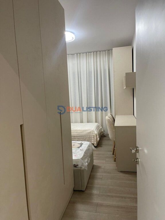 JEPET ME QIRA APARTAMENT 2+1+2 ME POST PARKIMI TEK UNAZA E RE , OASIS REZIDENCE !!