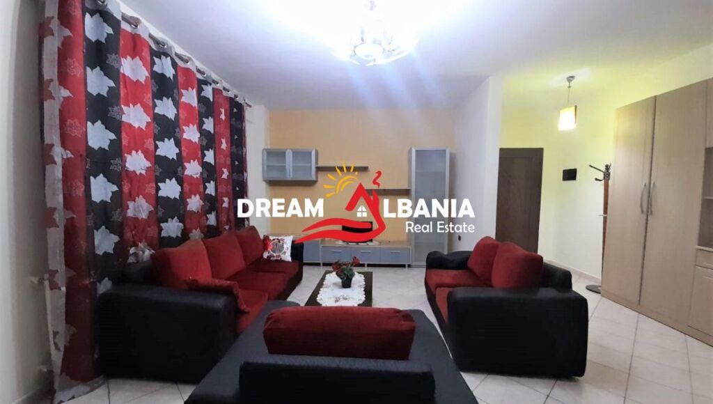 Ne zonen e Bllokut, prane Gardes jepet apartament 2+1 me qera(ID 42211264)
