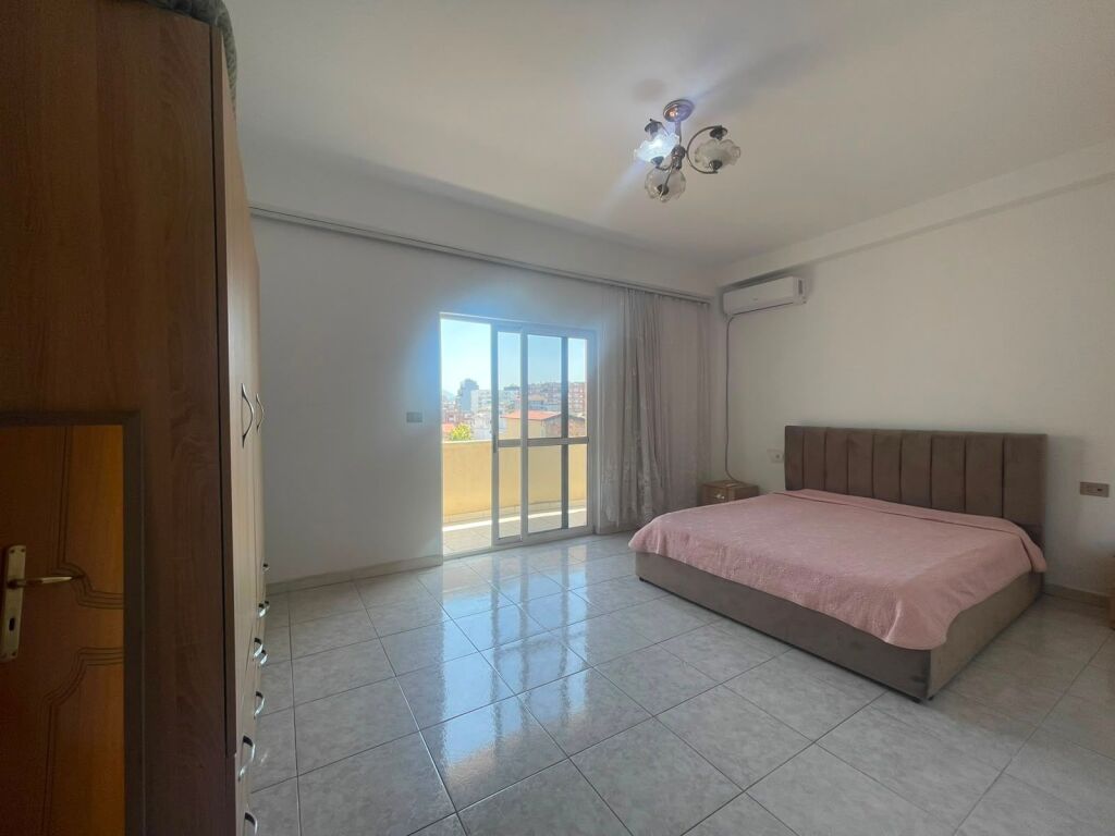 🏡 Jepet me qira apartament 2+1 në Rrugën Ramazan Farka, pranë Rruges Bardhyl