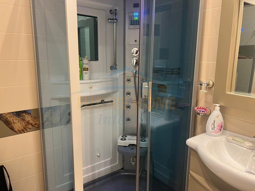 Affitto, Appartamento 2+1+2, Giardino Zoologico, Tirana. 1,070 €    100,000 Lekë