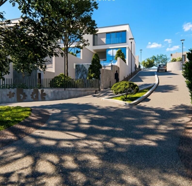 LUXURY VILLA FOR SALE 331.4 M2 LUNDER 638,715 EURO FH-84143