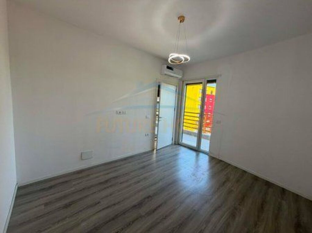 Qera, Apartament 1+1, Kompleksi E88, Laprakë