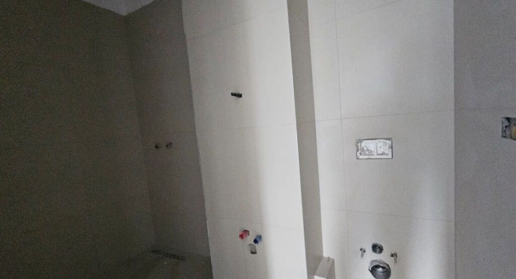 📌 APARTAMENT 2+1 NË SHITJE – SQUARE 21