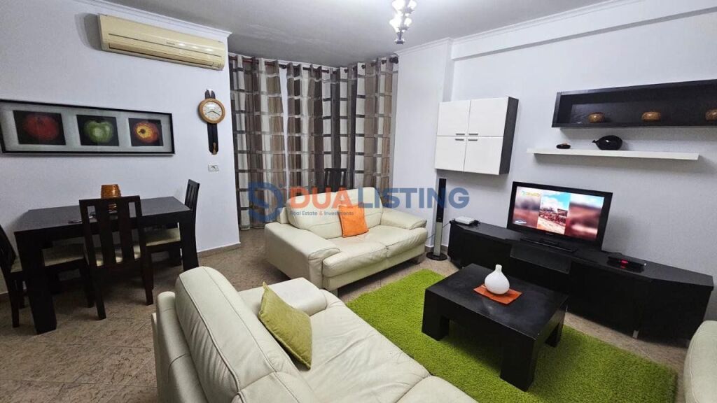 🏡 Qera | Apartament 2+1 📍 Rruga Barrikadave, Tiranë