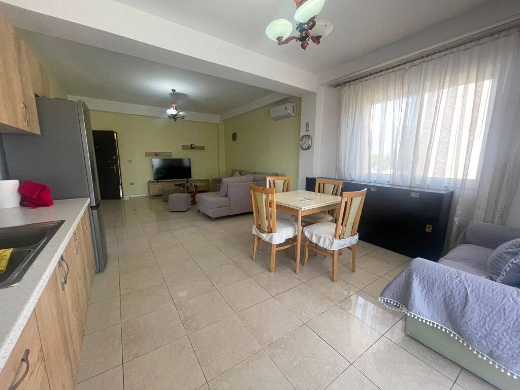 🏡 Jepet me qira apartament 2+1 në Rrugën Ramazan Farka, pranë Rruges Bardhyl