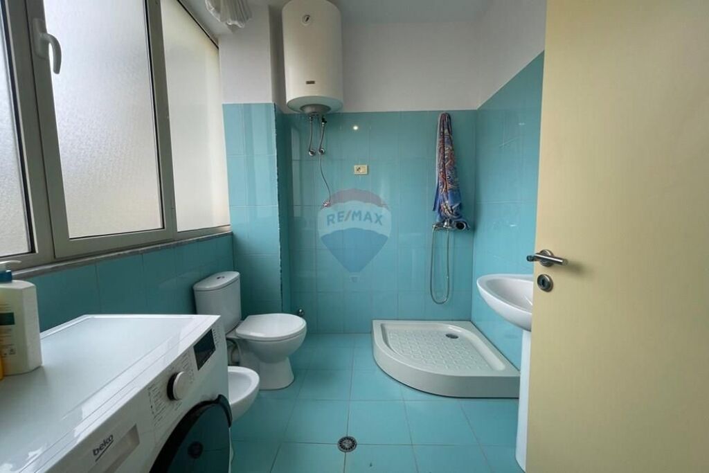 Shitet Apartament 1+1 në Fresk