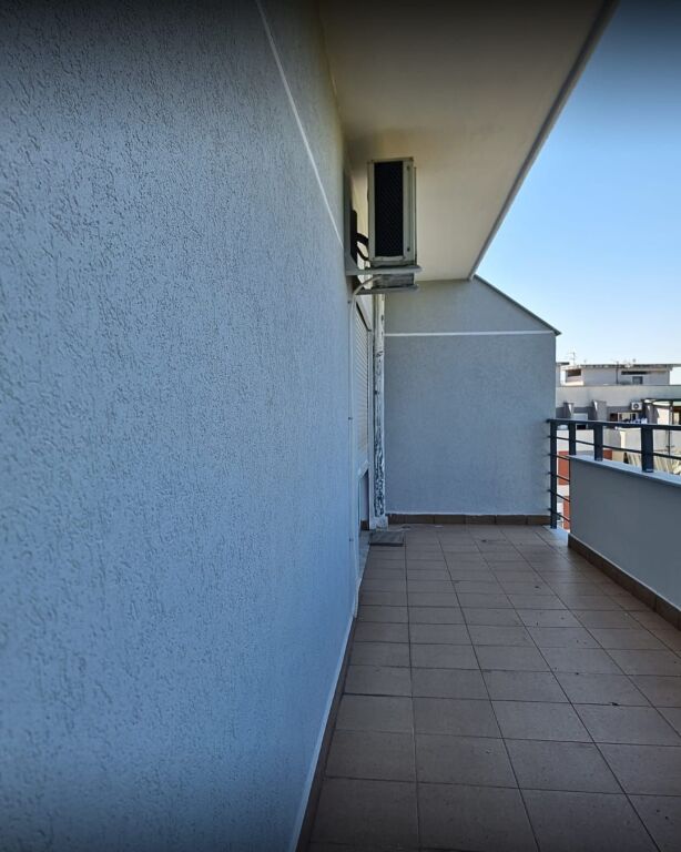 In Affitto – Appartamento 1+1 con Veranda Fantastica! 🌿 Vista super & tanta vegetazione! Uzina Autotraktor.  