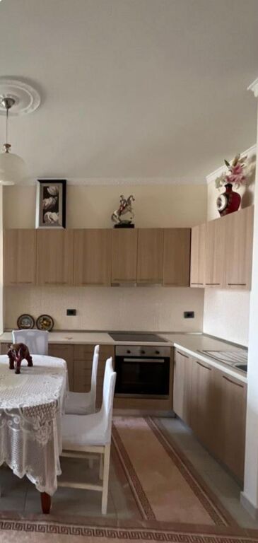 Super apartament me qera 2+1 Kopshti Botanik
