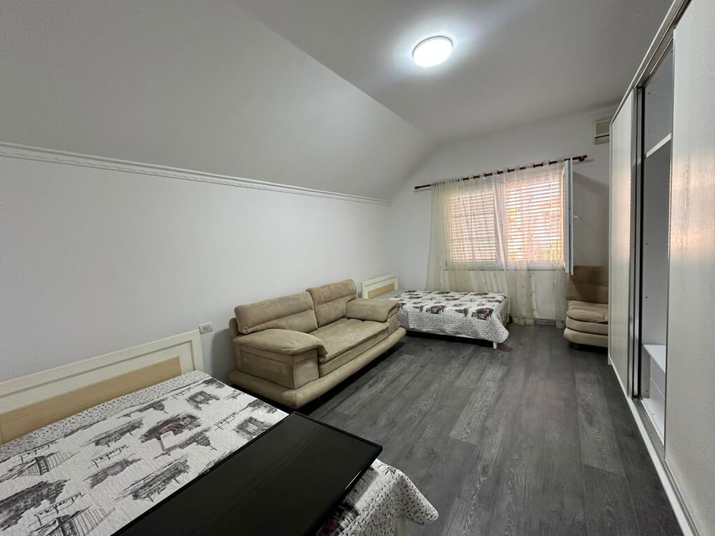 Villa in Affitto 2+1+Veranda+Posto Auto presso Siri Kodra