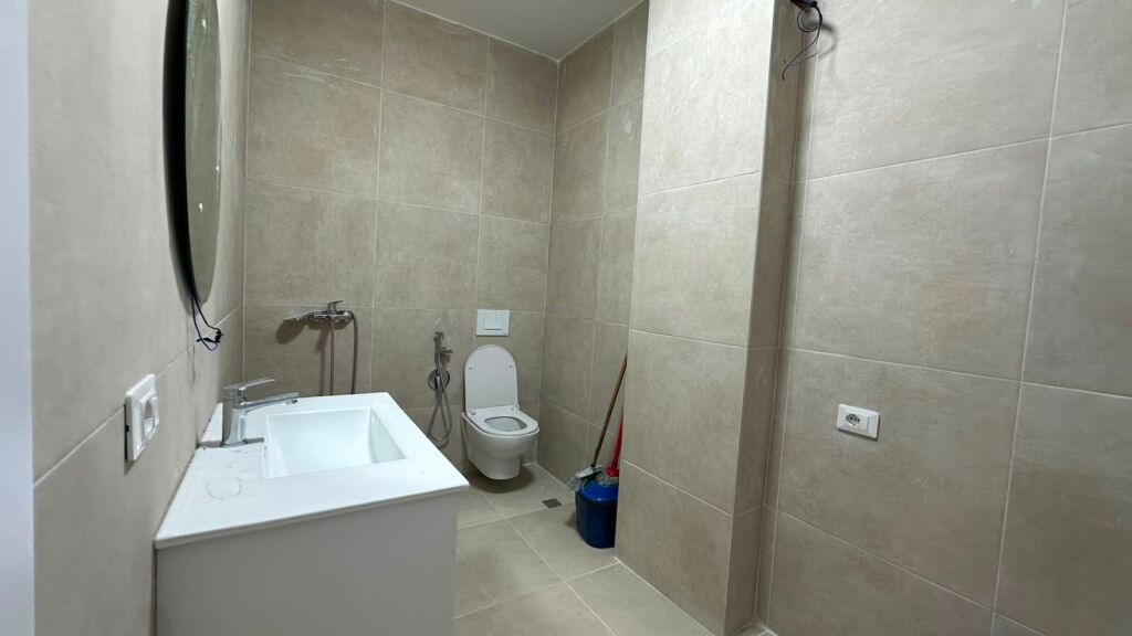 Apartament 2+1 per shitje tek Rruga e Elbasanit