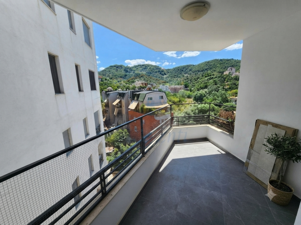 Qera, Apartament 2+1, Liqeni i Thate, Tiranë.