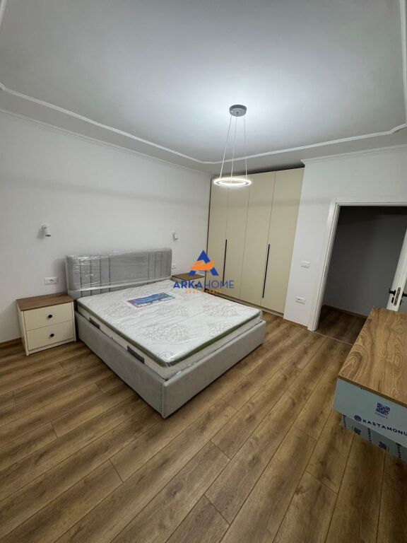 JEPET ME QERA APARTAMENT 1+1+BALLKON "PRANË SHKOLLËS VASIL SHANTO" 650 EURO