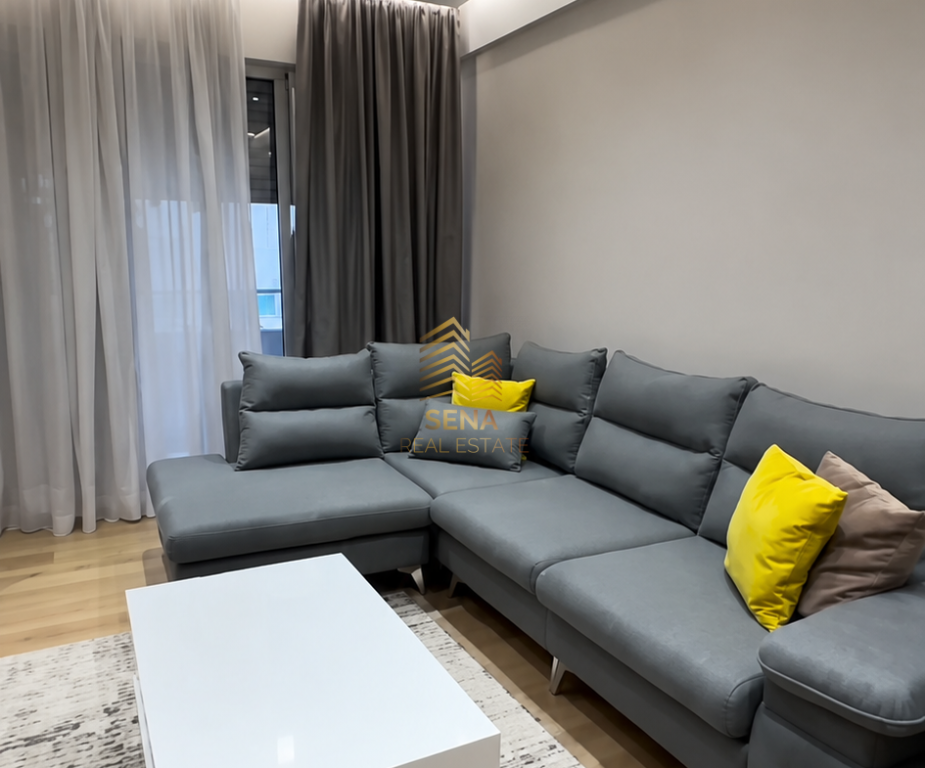 Shitet Apartament 2+1+Blk+2 Wc+ Post Parkimi, Ish Profarma – Xhamllik, 270.400 Euro