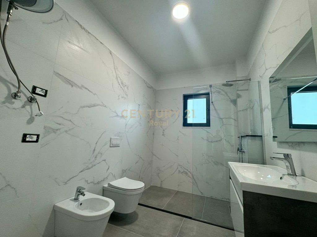 Affittasi appartamento 2+1 al secondo piano di una villa nuova a Sauk te Ri!