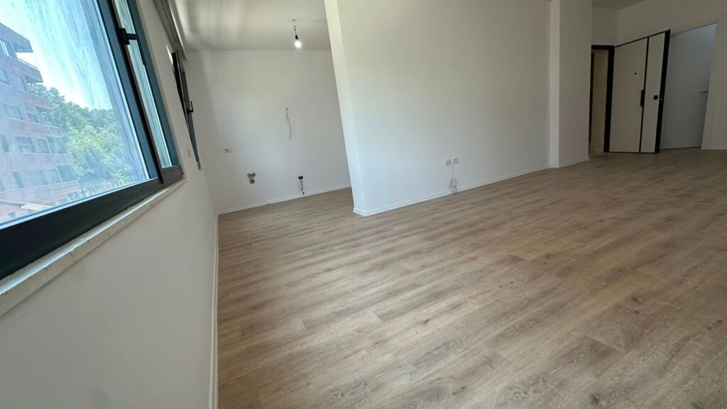 Apartament 2+1 per shitje tek Rruga e Elbasanit