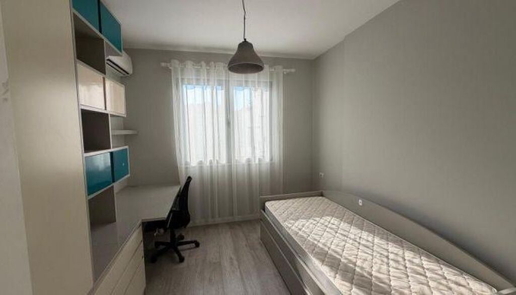Apartamenti 2+1 me qira , Liqeni Thate