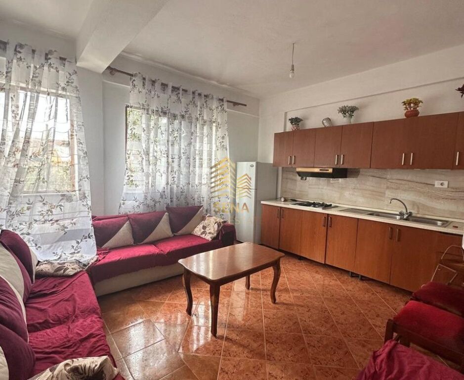 Rent, Private Entrance 2+1, 5 May, 40,000 Lek/month