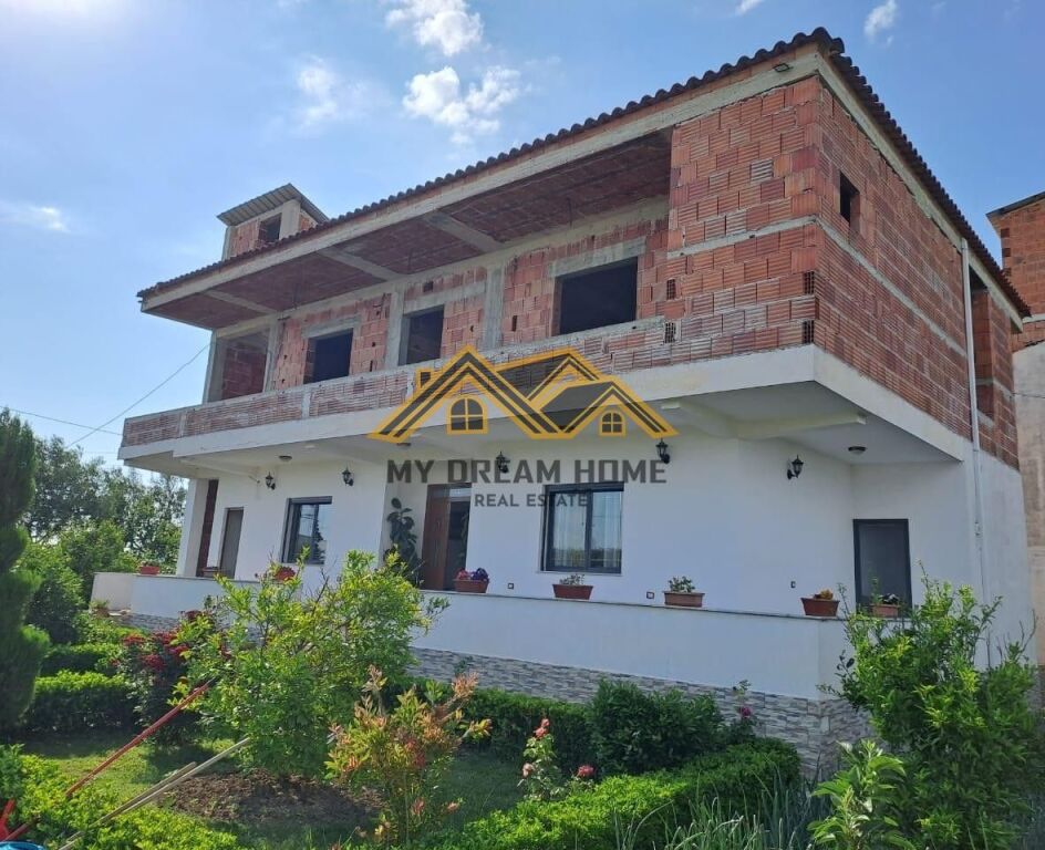 Private House 2 floors + 2200 m Land !!!