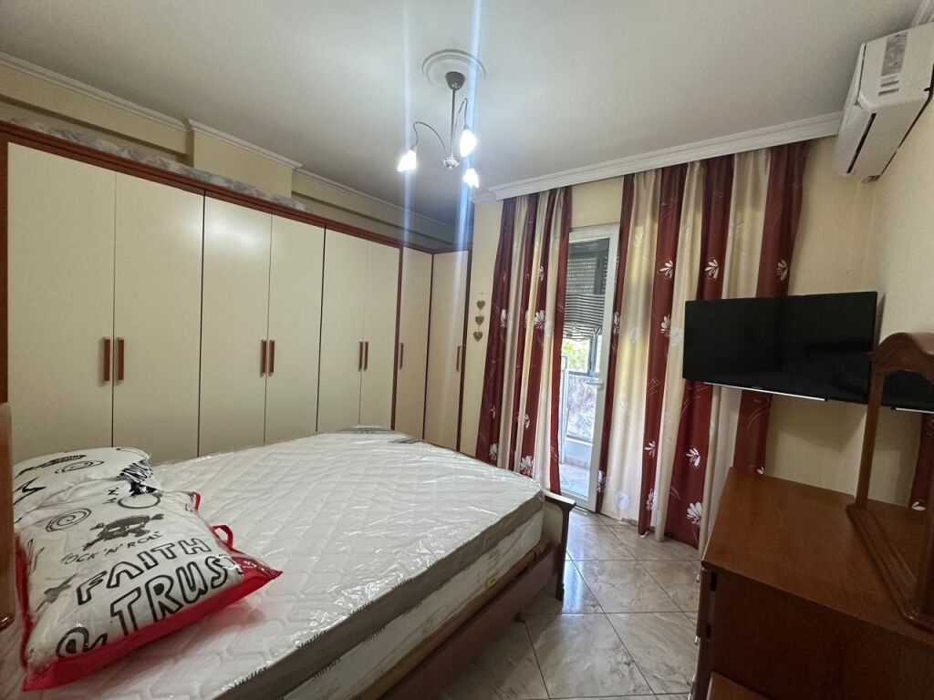 🏢Rruga Dritan Hoxha jepet me qera apartament 1+1,i mobiluar.50,000Leke