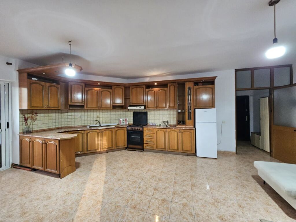 📣 AFFITTO Appartamento 2+1 📍 Palazzi Hawai, Laprake 🛣️ Via “Dritan Hoxha” ✨