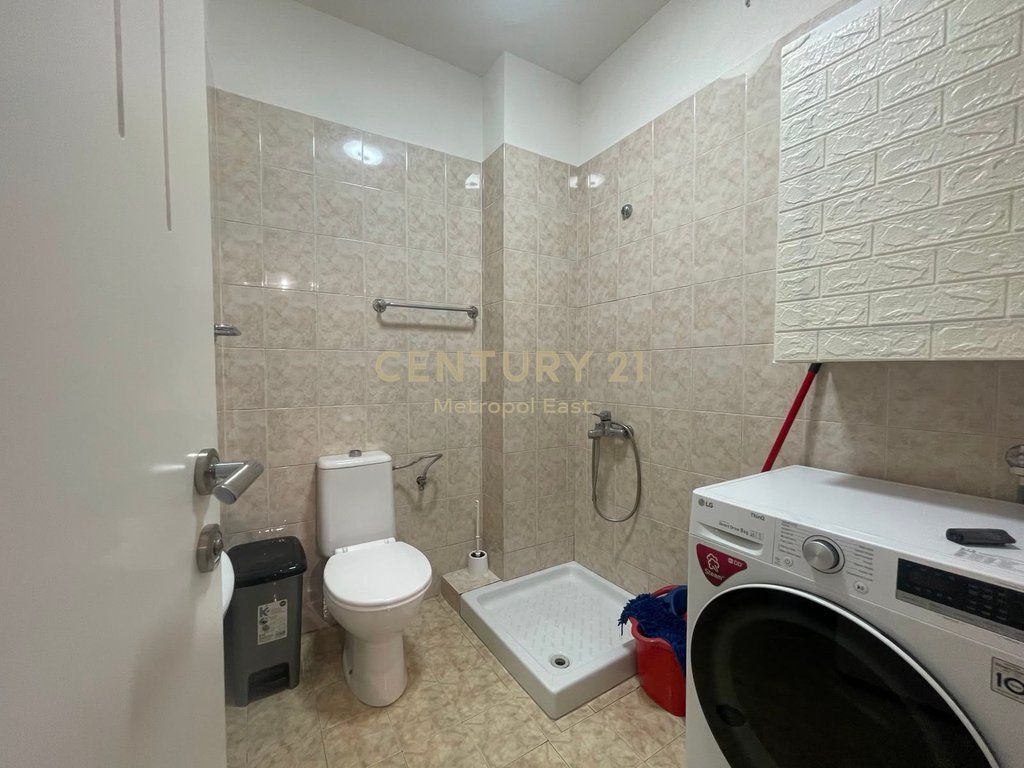 JEPET ME QIRA APARTAMENT 2+1+2 NE ZONEN E VASIL SHANTOS