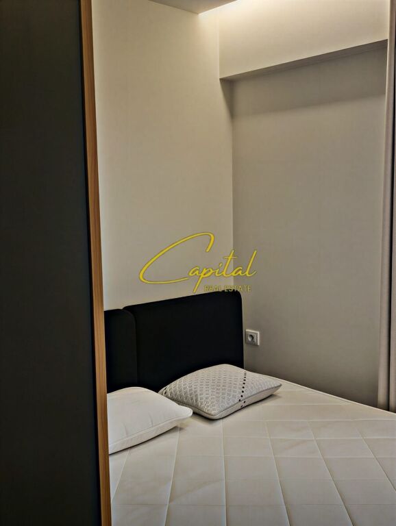 APARTAMENT ME QIRA 1+1 ISH STACIONI TRENIT 65.000 LEKE