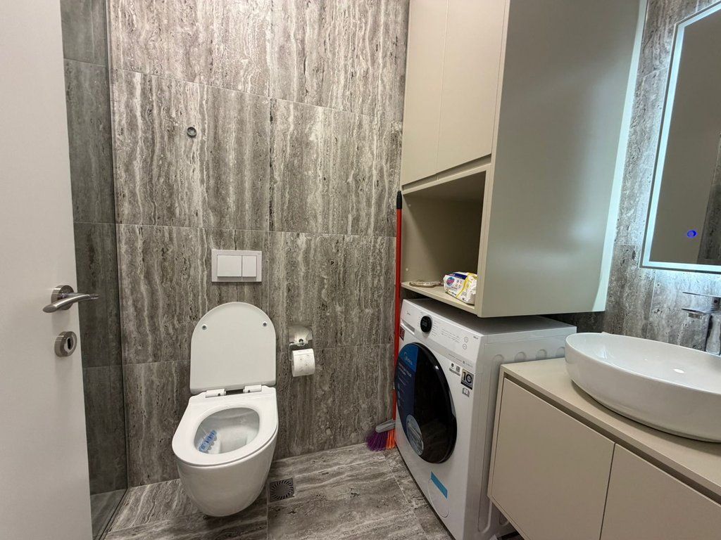 Qera, Apartament 2+1+2, Golden Tower Residence, Tiranë.