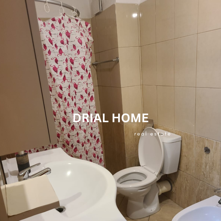 Apartament me qera 1+1