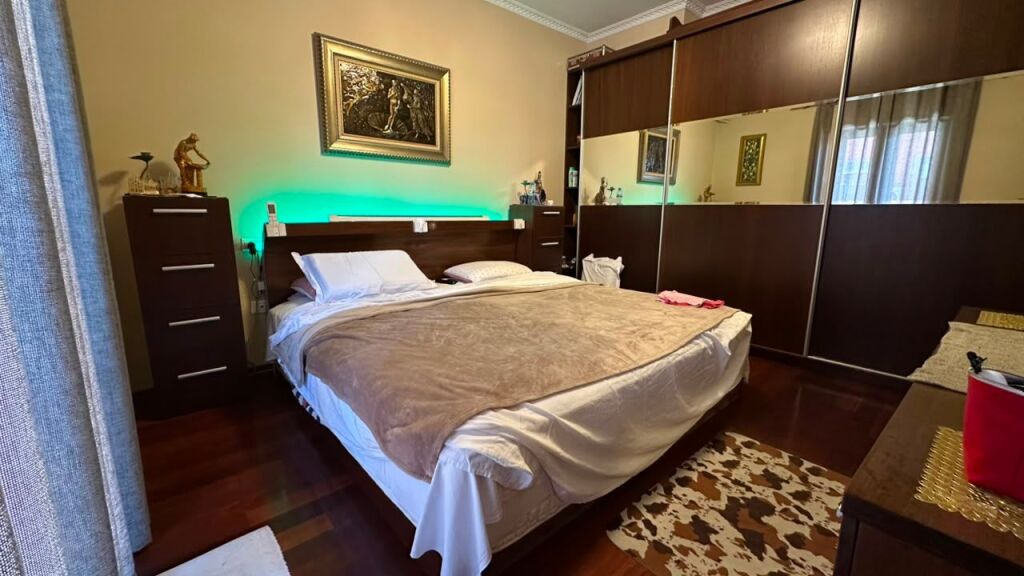 Apartament 3+1 me qira ne Qender