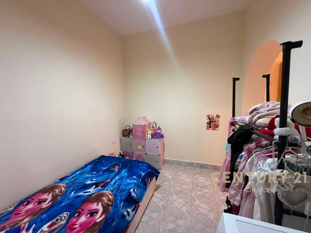 Affittasi appartamento 1+1+posto auto presso Vilat Gjermane!
