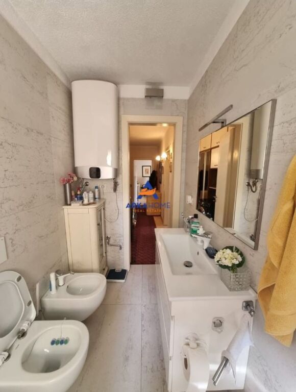 JEPET ME QIRA APARTAMENT 2+1+ BALLKON "MYSLYM SHYRI" 70.000 LEKE
