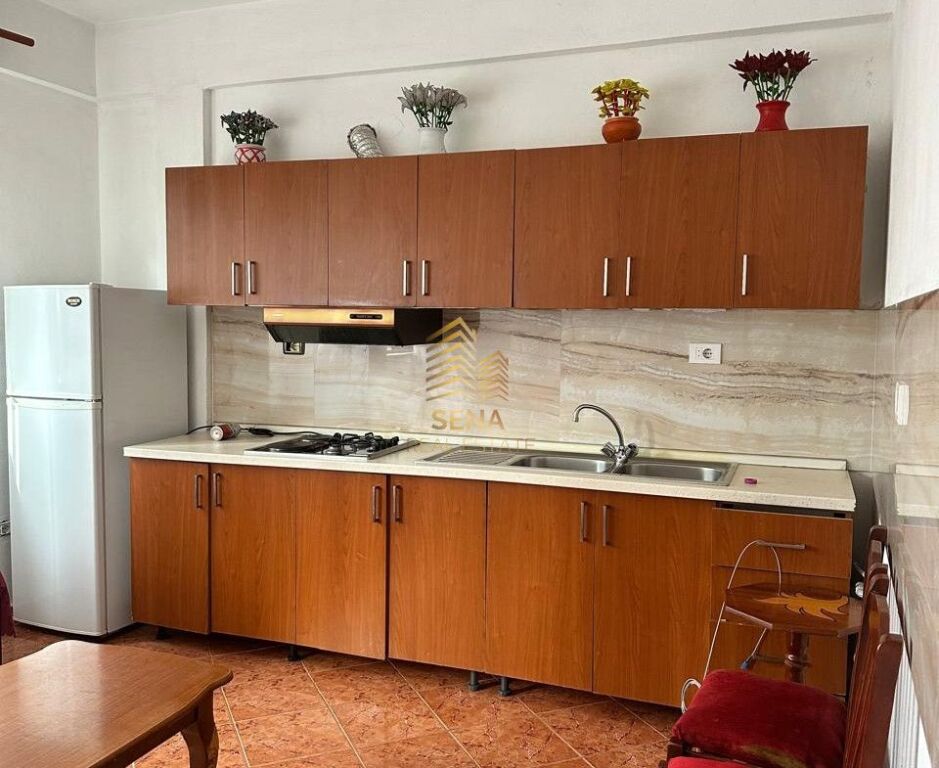 Rent, Private Entrance 2+1, 5 May, 40,000 Lek/month