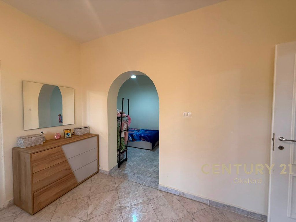 Affittasi appartamento 1+1+posto auto presso Vilat Gjermane!
