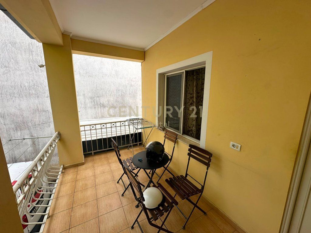 Apartment with yard for rent in Ali Demi!