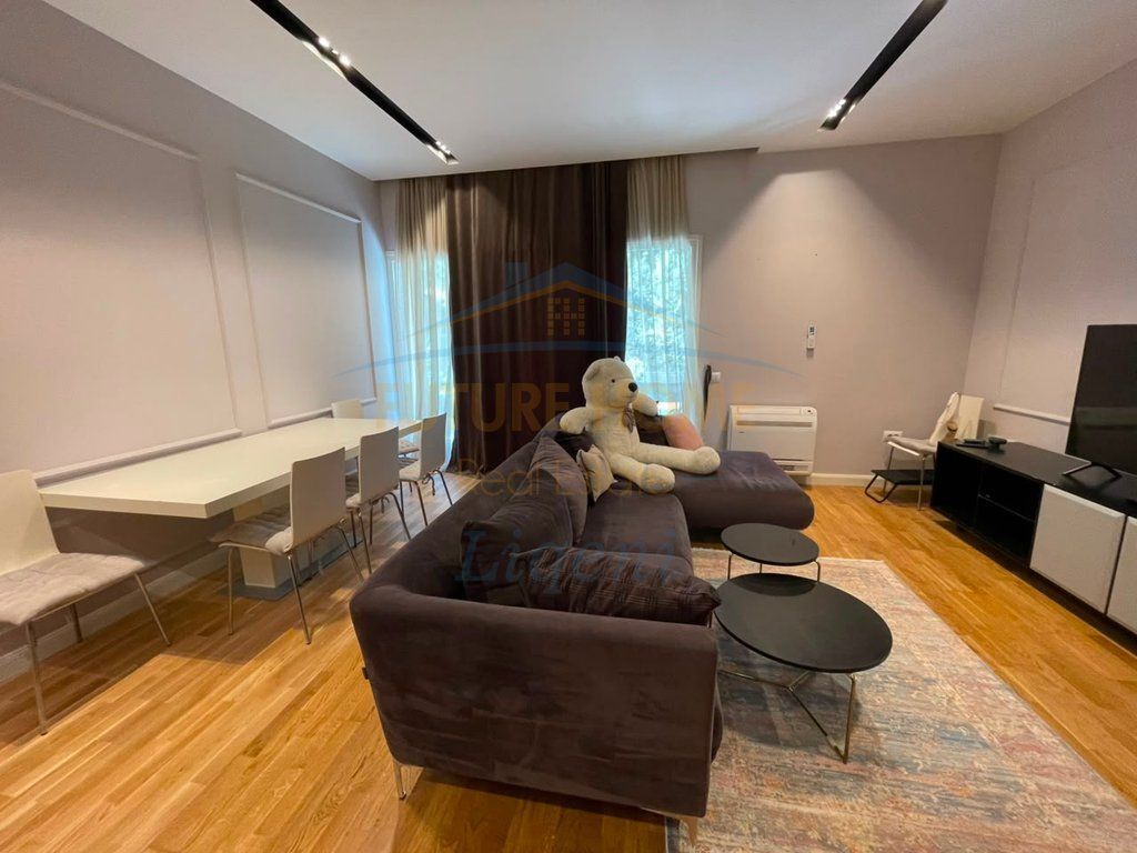 Qera, Apartament 1+1, Kopshti Botanik, Tiranë.