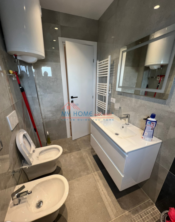 Apartament 2+1 me qera tek Fusha e Aviacionit ne Tirane