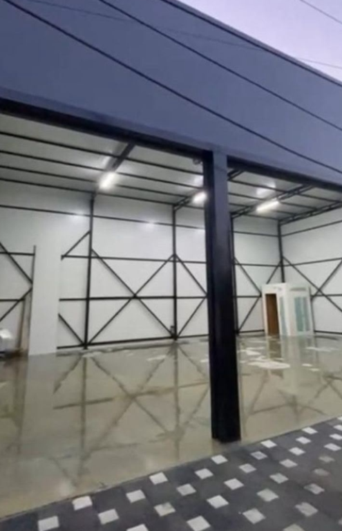 Oggetto Industriale in Affitto | 150 m² | Dietro QTU