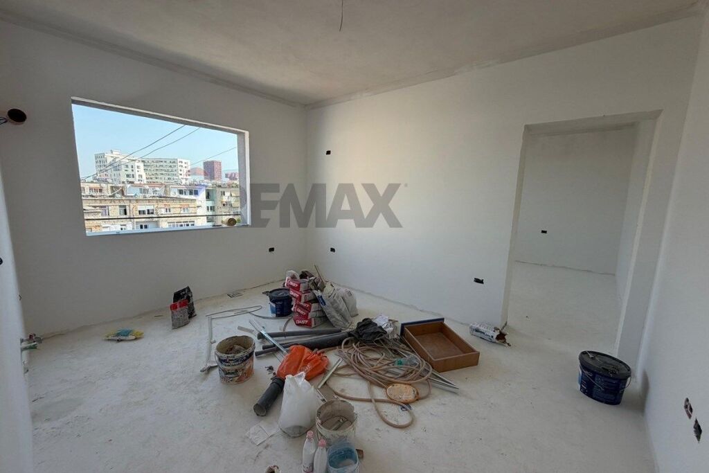 Apartment 1+1 for sale at Vasil Shanto