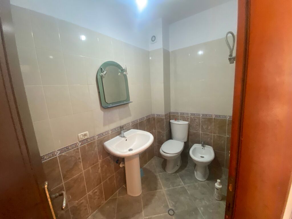 Apartament 2+1+2 Bosh Ne Astir !