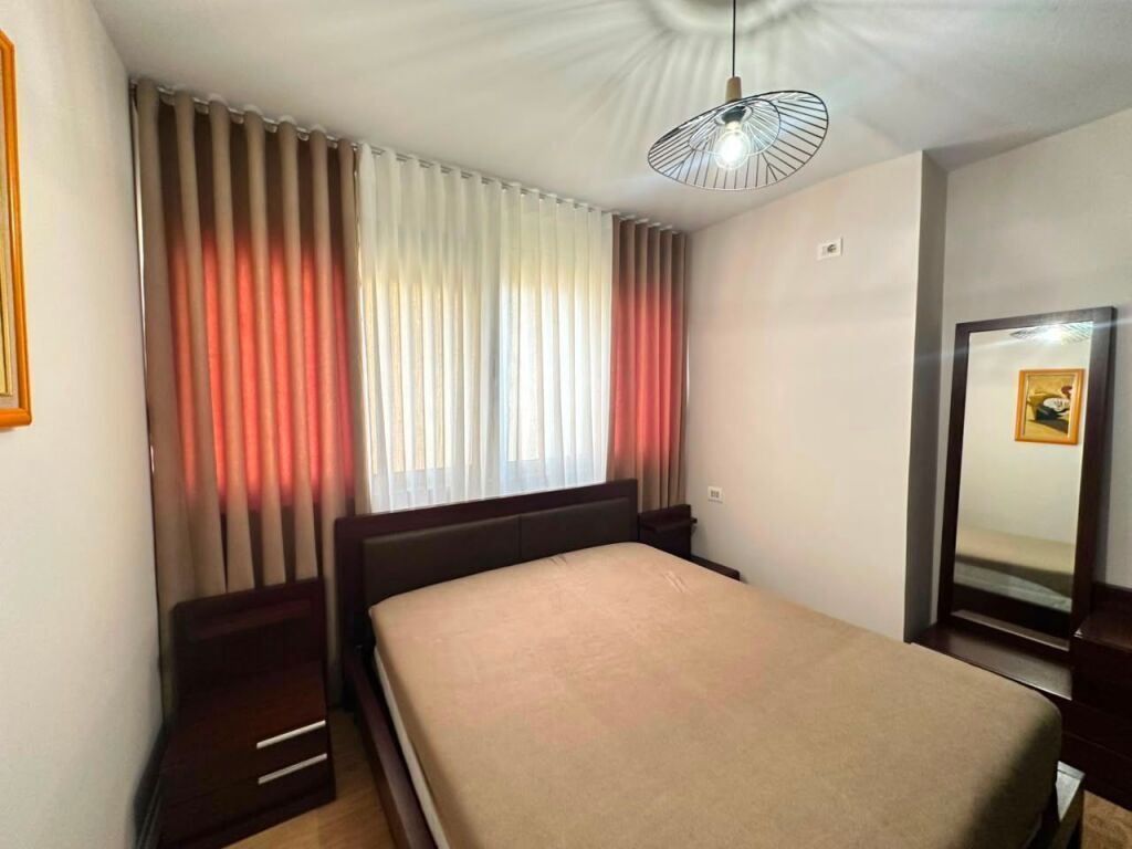 SHITET,APARTAMENT 2+1(I KONVERTUAR),PORCELAN(530581001-93)