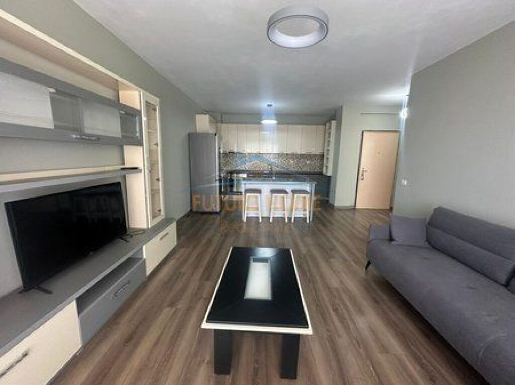 Shitje,Apartament 1+1,Unaza Re !