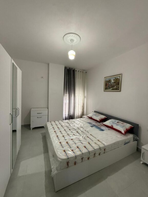 Rent | Apartament 2 + 1+2 | Rruga 5 Maji | 550 €/month