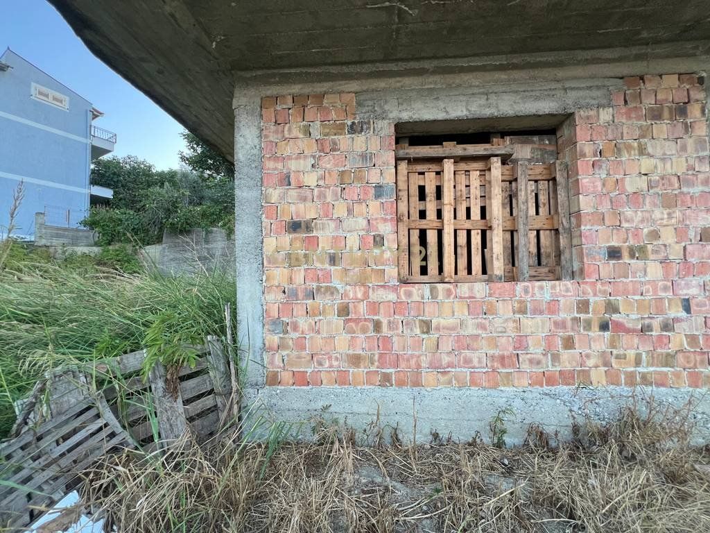 Private House for Sale, Land + Building, Vila e Zogut, Durres !