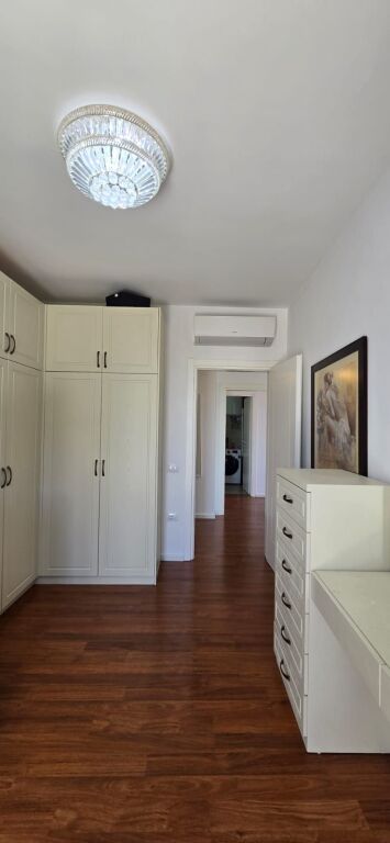 Apartament 2+1 me qira Rruga e Elbasanit ID2454