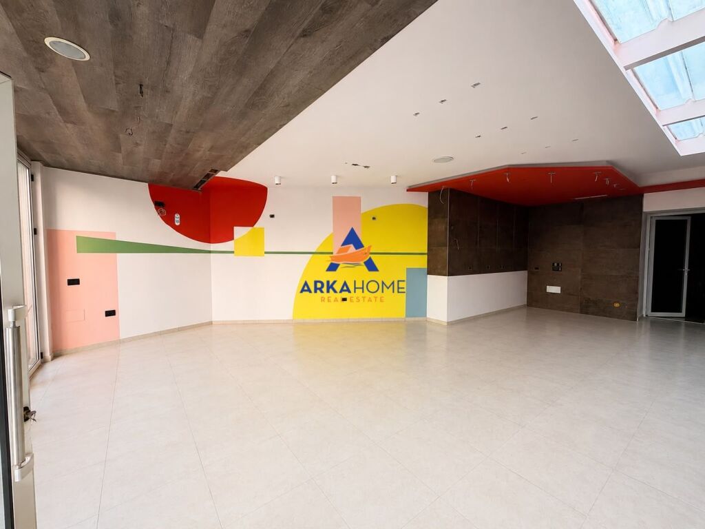 LOCALE COMMERCIALE IN AFFITTO 180M2 "VICINO AL CENTRO TOPTANI" 320.000 LEKE